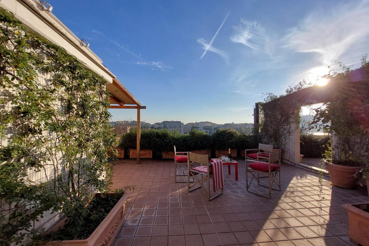 Beautiful Loft In Ponte Milvio With Terrace Apartment Rome Exterior photo