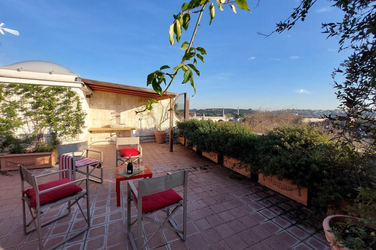 Beautiful Loft In Ponte Milvio With Terrace Apartment Rome Exterior photo