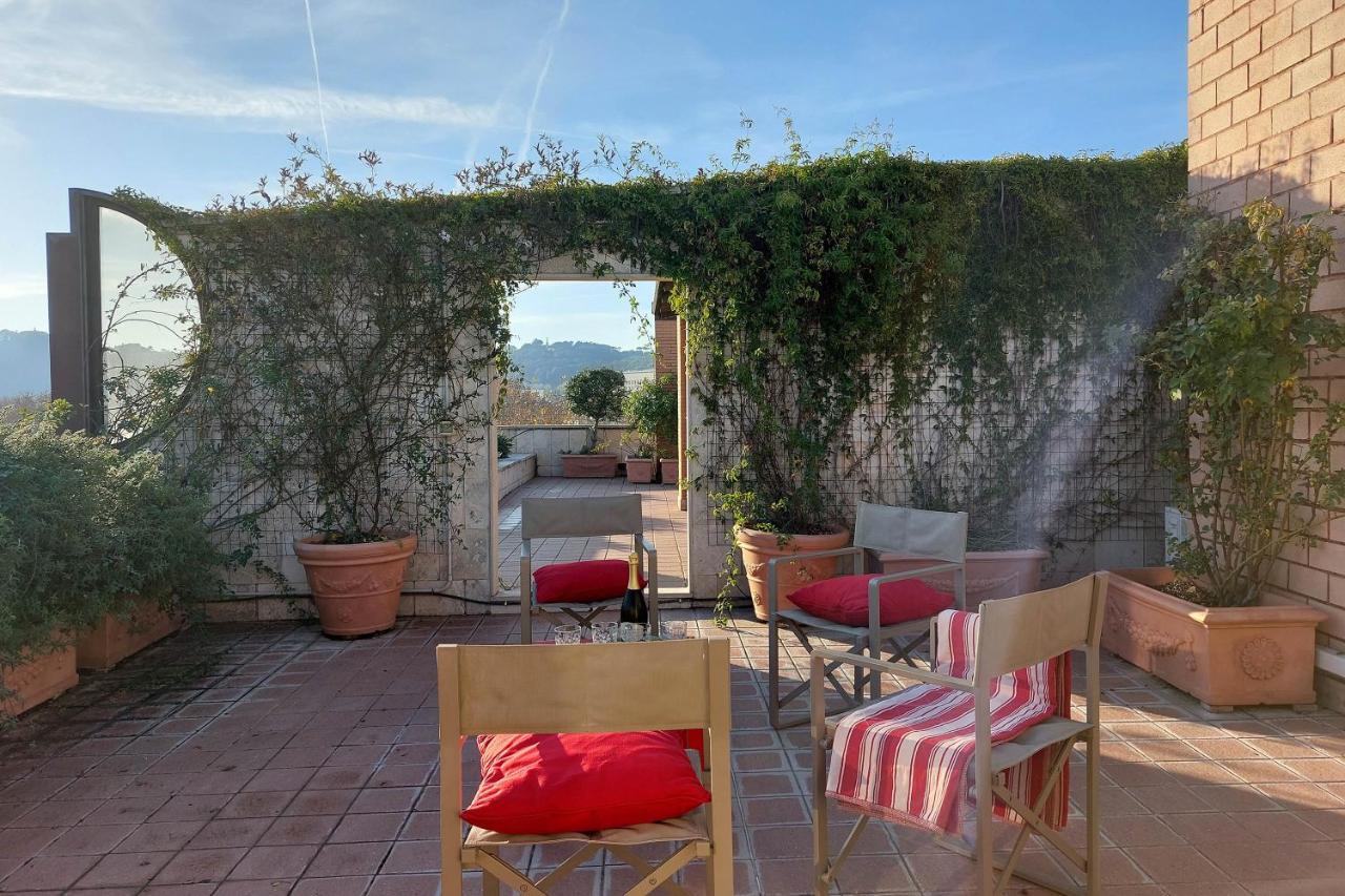 Beautiful Loft In Ponte Milvio With Terrace Apartment Rome Exterior photo
