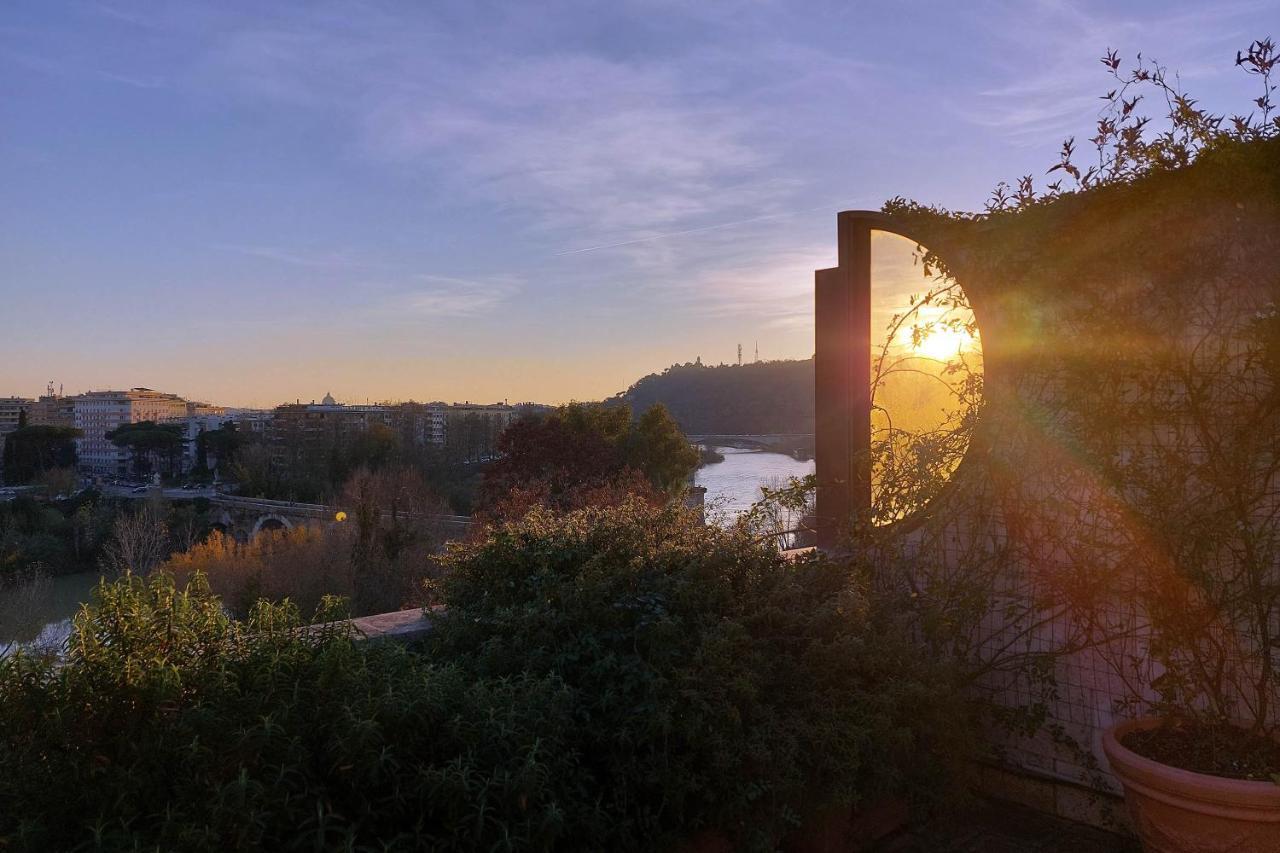 Beautiful Loft In Ponte Milvio With Terrace Apartment Rome Exterior photo